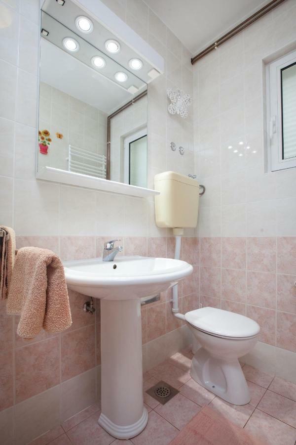 Apartments Cvjetni Dvori Makarska Exterior photo