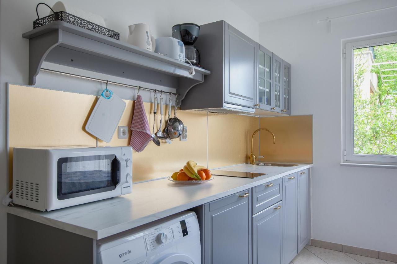 Apartments Cvjetni Dvori Makarska Exterior photo